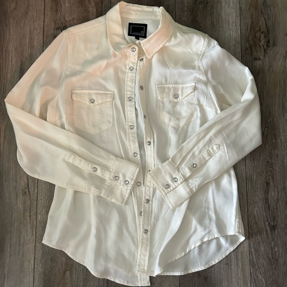 Lily & Lottie Button Down - Picture 3 of 4